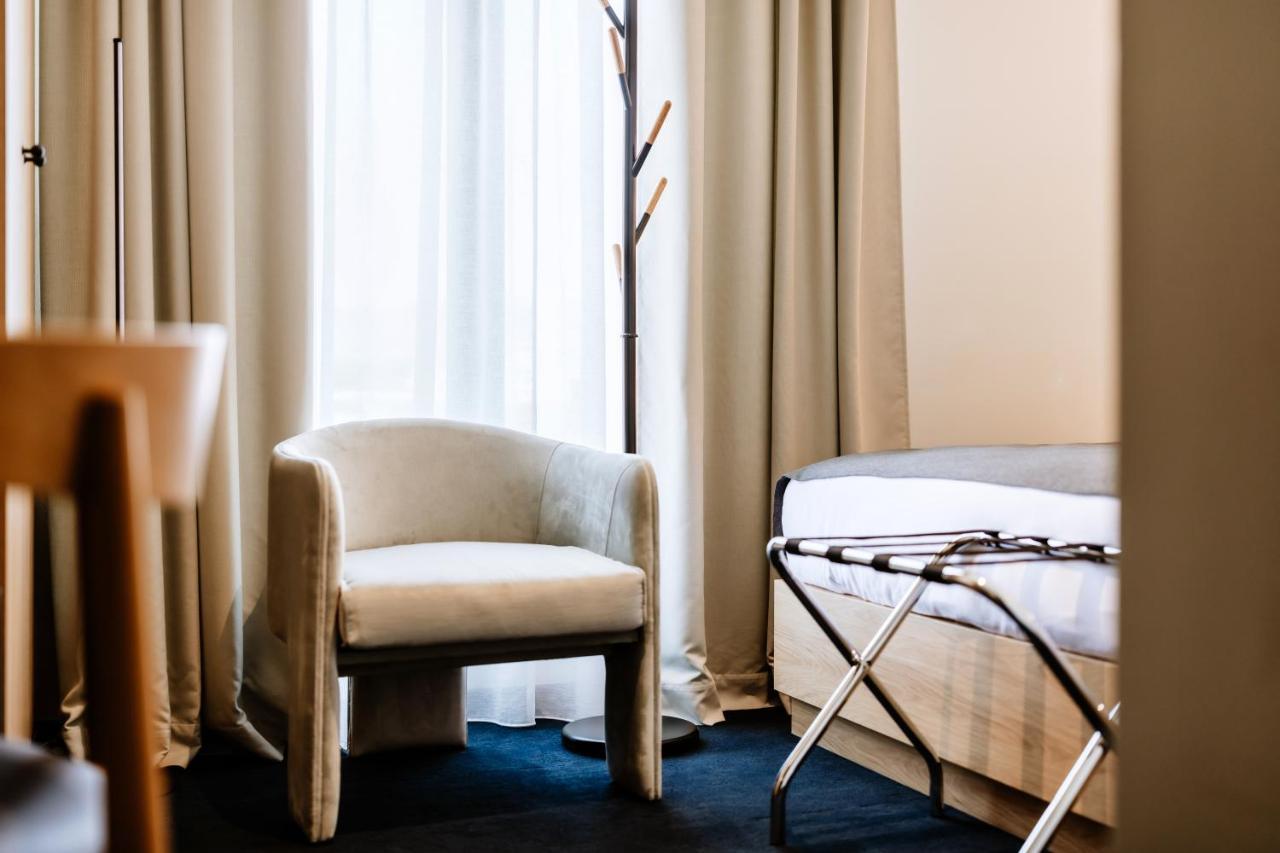 Hotel Septembar Podgorica Extérieur photo